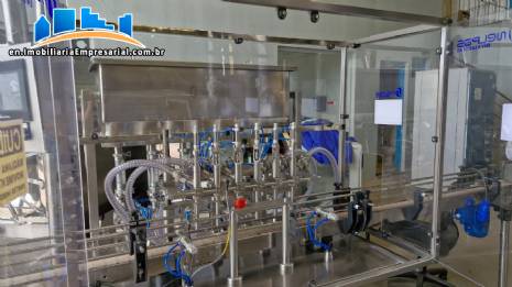 Complete filling line with Tecman Nelpas Tecnoenvase Tudela bottle filling, labeling, capping, and positioning machines for cosmetic liquids. Complete filling line with Tecman Nelpas Tecnoenvase Tudela bottle filling, labeling, capping, and positioning machines for cosmetic liquids.