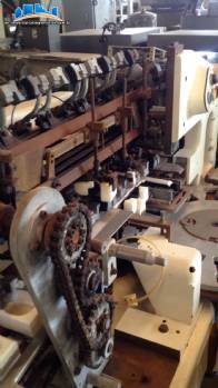 Packaging for chocolate shapes of eggs and dolls Packaging for chocolate shapes of eggs and dolls